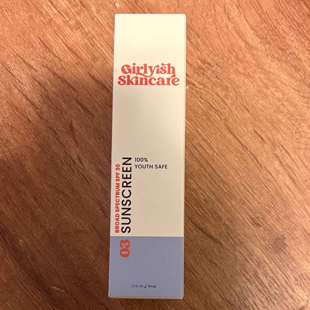 NWT Girlyish Skincare SPF 30 100% Youth Safe 1.7 Oz